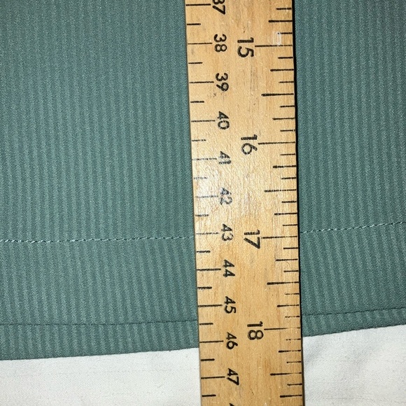 Eddie Bauer large women’s light Green Skirt with zip Pocket and cargo pockets - Picture 11 of 12